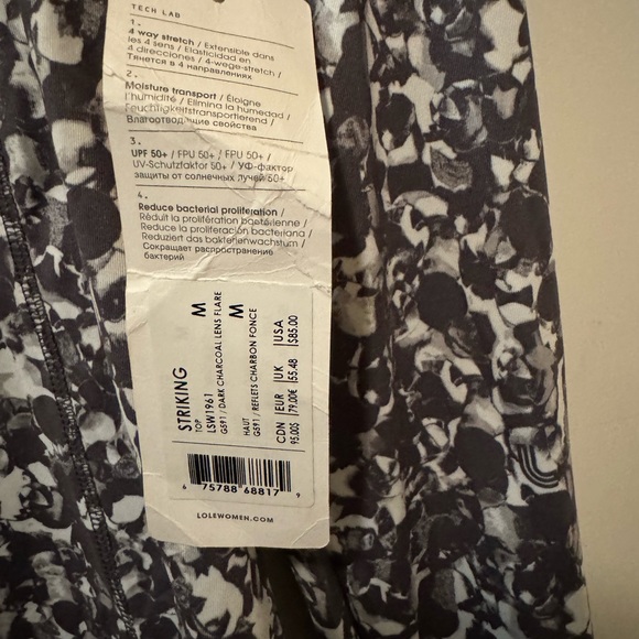 Lole Quarterzip (Striking top). NWT - Picture 2 of 2